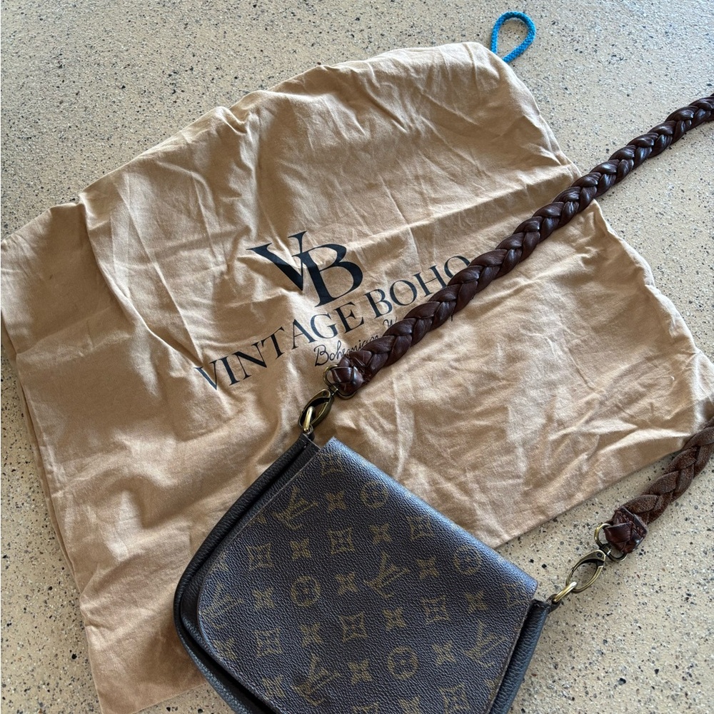 Louis Vuitton Brown Crossbody Bag with Elegant Design